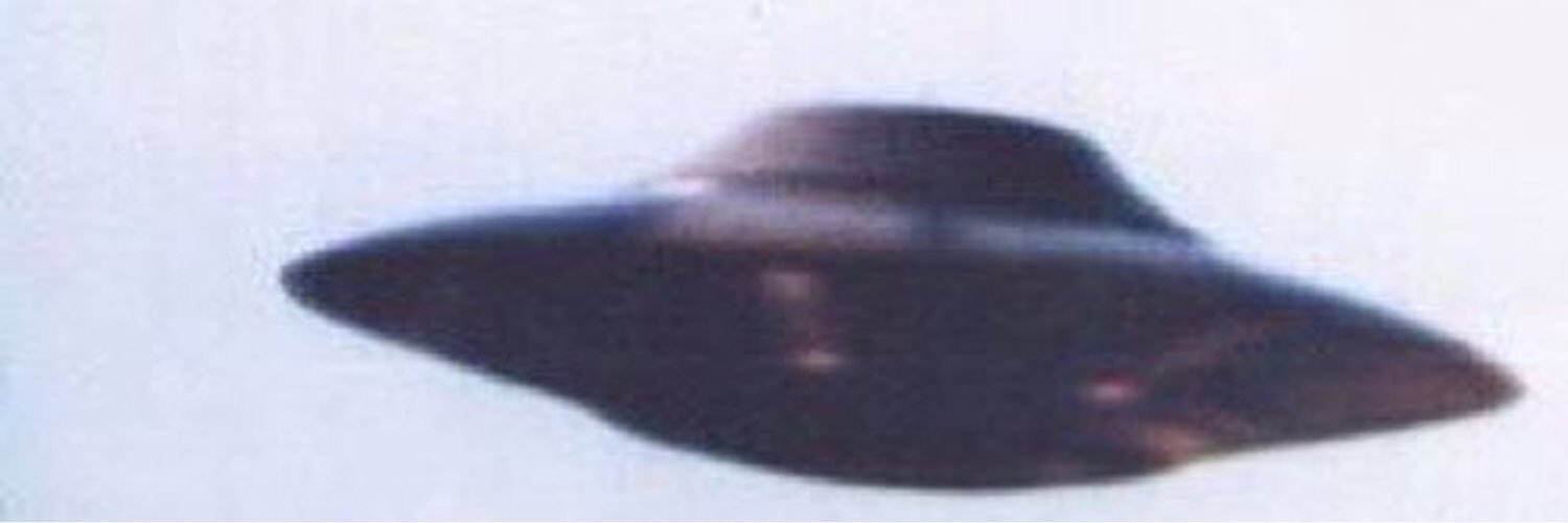 ElierPinto's profile banner image