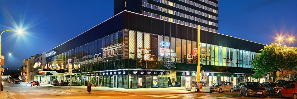 DoubleTreeKE's profile banner image