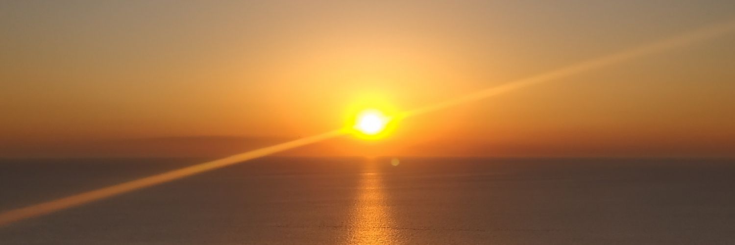 cemnts's profile banner image