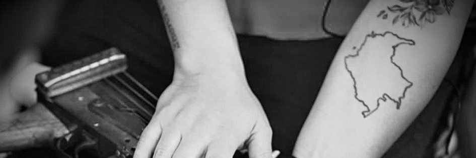 Hasta que amemos la vida banner