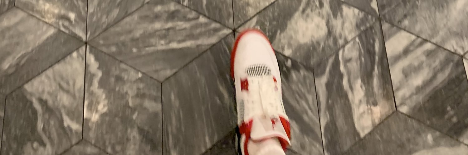 ernbeezy's profile banner image