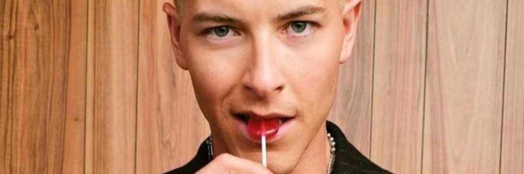 Latimothee chalamet banner