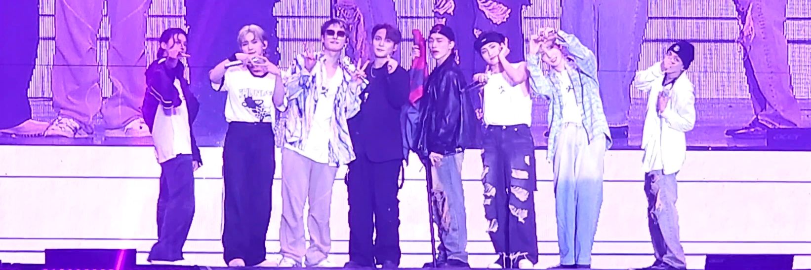 ⋆ ⩜⃝𝔩𝔴𝔞𝔶𝔰𝔩𝔬𝔳𝔢𝔳𝔬𝔦𝔠𝔢 🐰 banner
