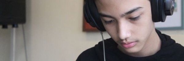 indahndut28's profile banner image