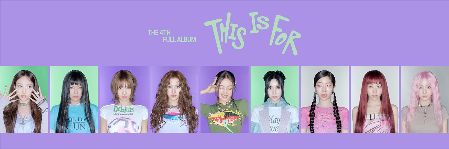 TWICE's banner