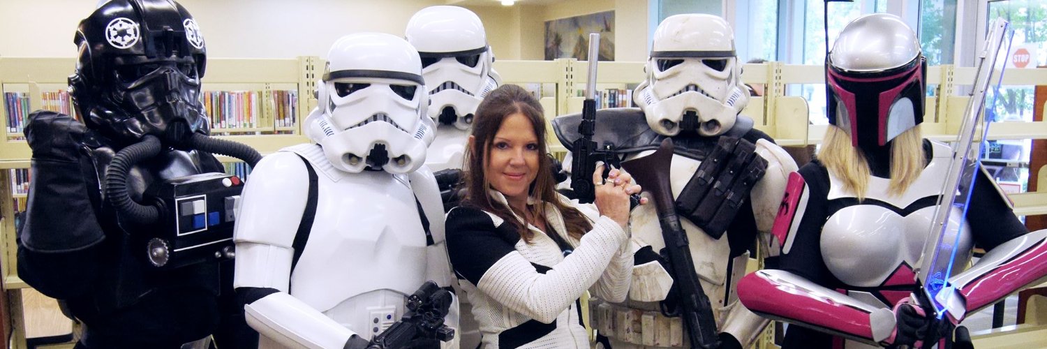 JustCallMeLeia's profile banner image
