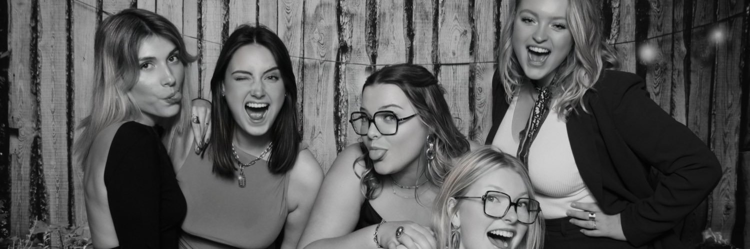 MeanceClara's profile banner image