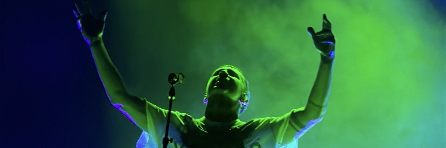 siripause's profile banner image