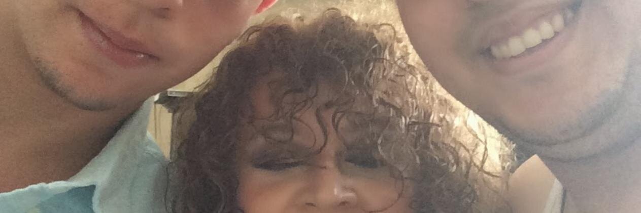 cecimart21's profile banner image