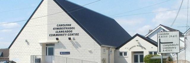 Eisteddfod Gadeiriol Llangadog a'r Cylch banner