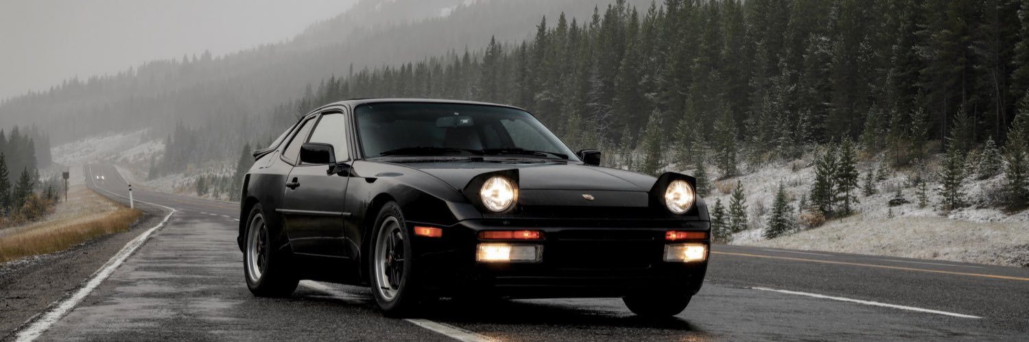 ᴉllǝsoɹ qoɹ banner