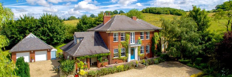 Mount & Minster banner