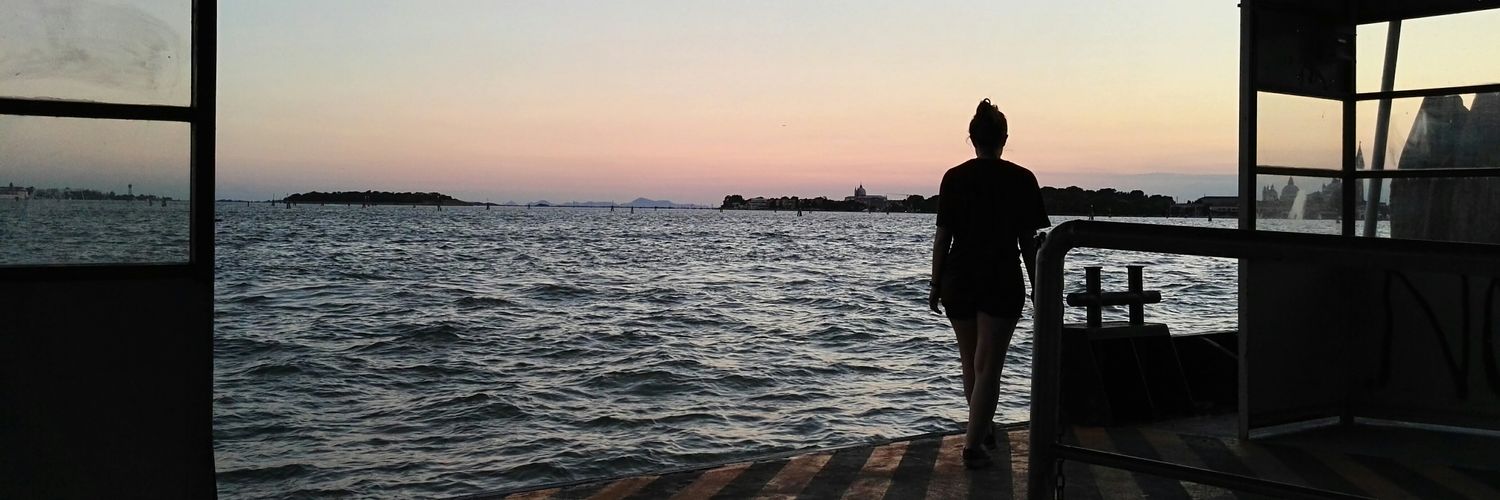 freeunicorns_'s profile banner image
