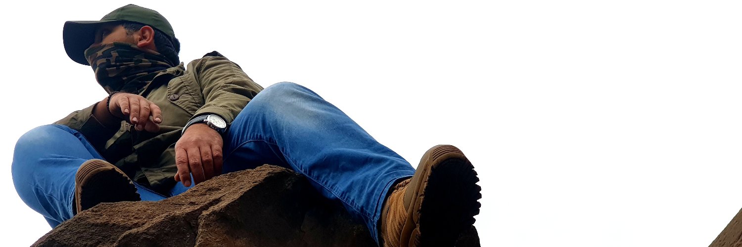 مُسَّـــــآفٍـرٌ banner