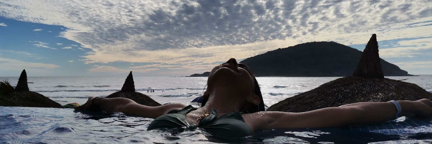 AleiidaBeltran's profile banner image