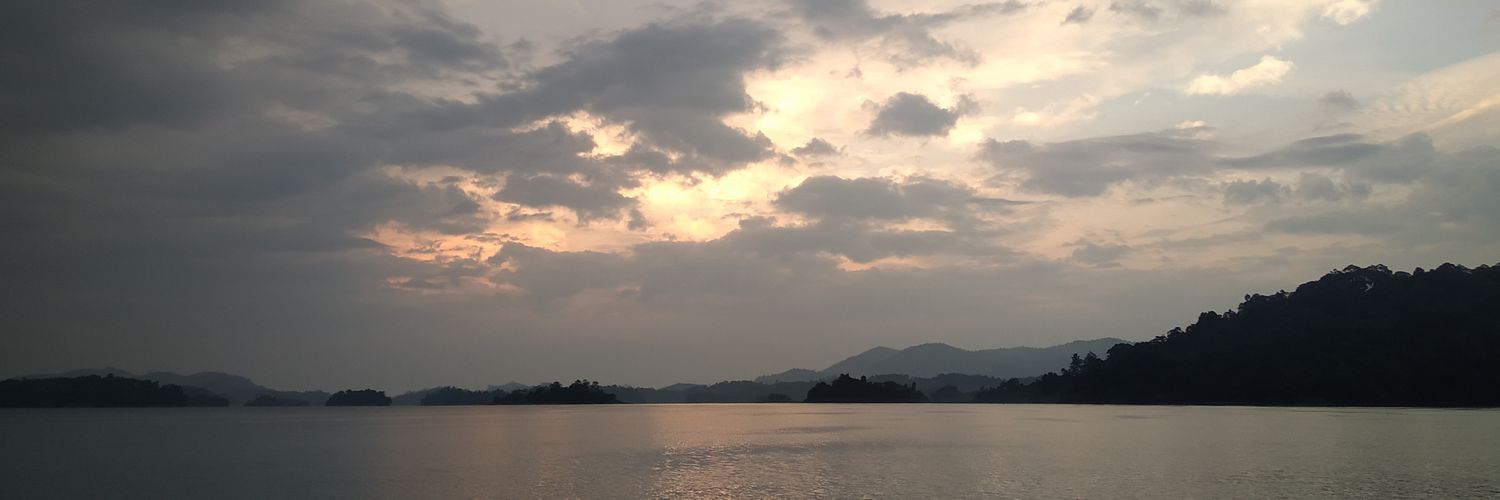 izzah212's profile banner image