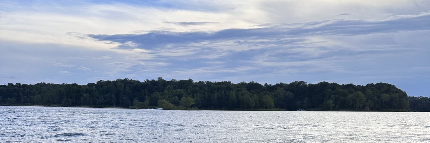 ROlive_5's profile banner image