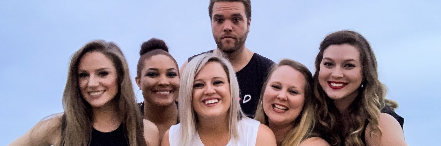 zandiwatts's profile banner image