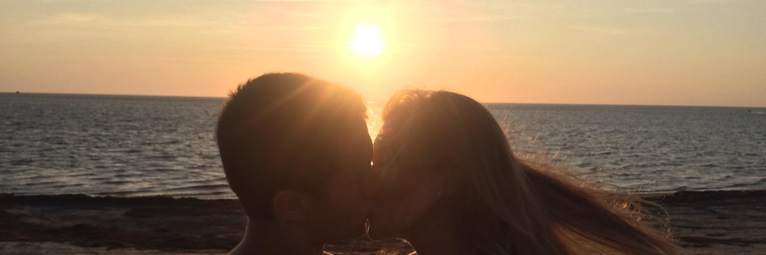 hannnahholman's profile banner image