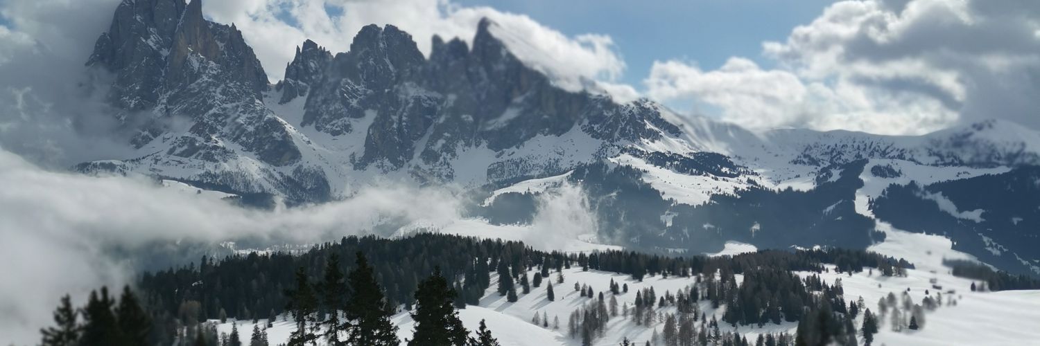 Fatima ☁️ banner