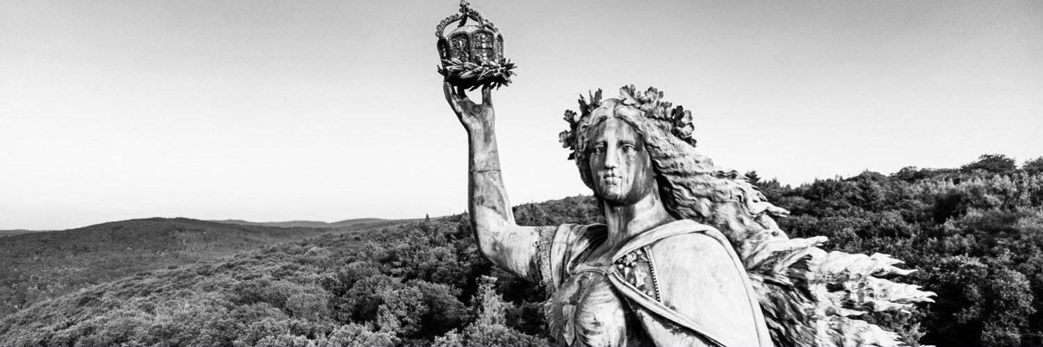 Krzysztof Serpees banner