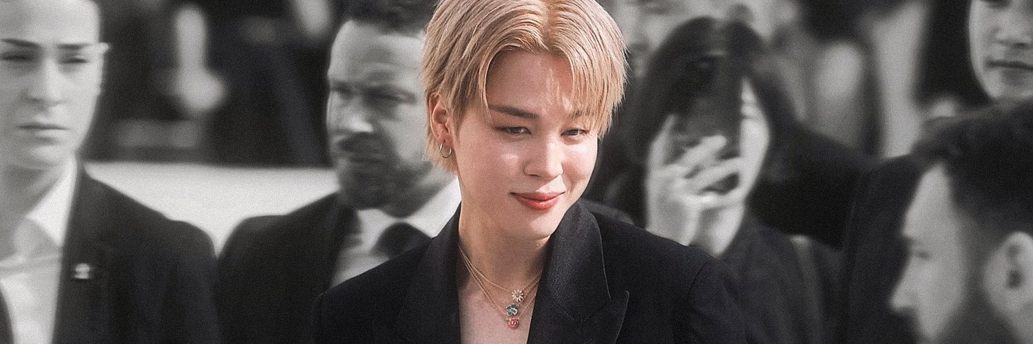 GoldenMuse13's profile banner image