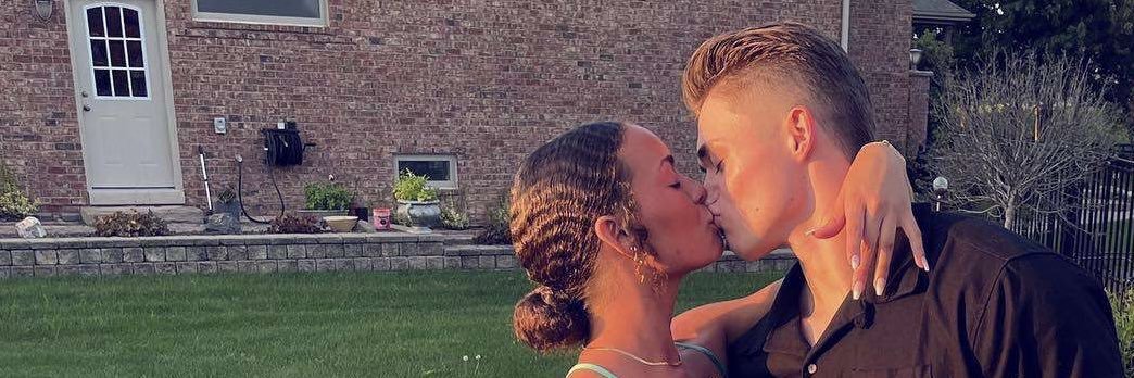 _baileycooper's profile banner image