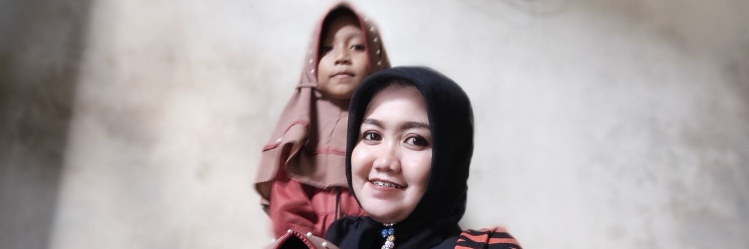 WardaElyahya's profile banner image