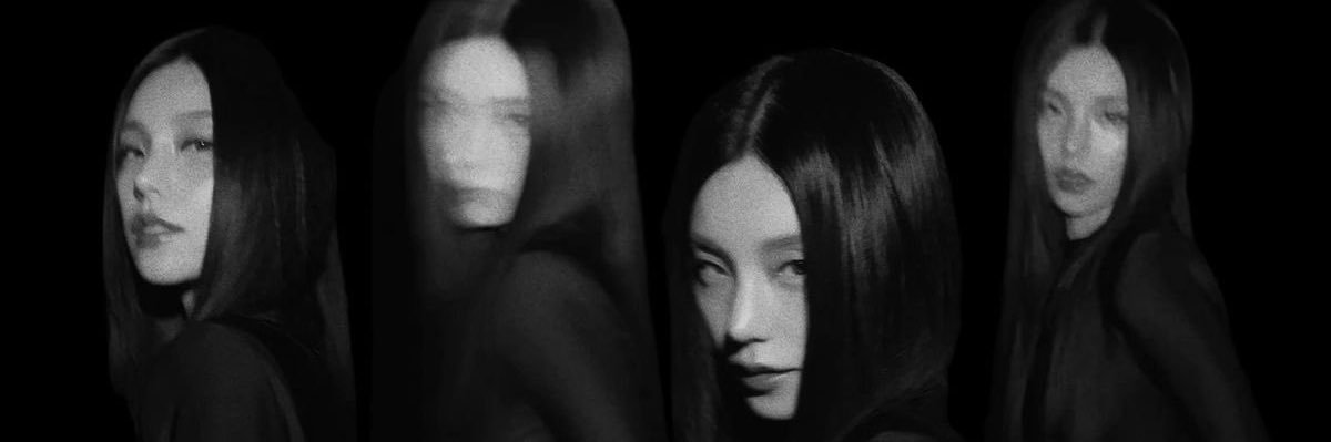 yejises's profile banner image