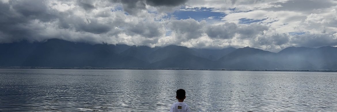 NAQ_CH's profile banner image
