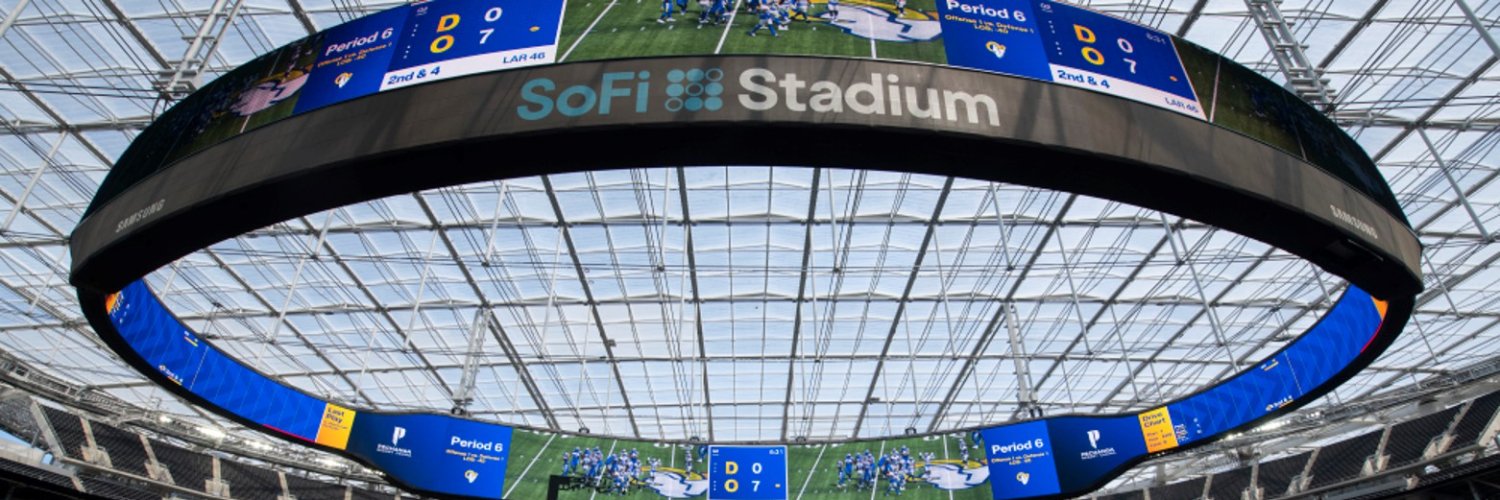 Dan August banner