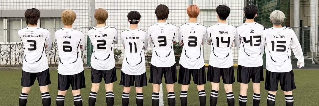 s129s819's profile banner image
