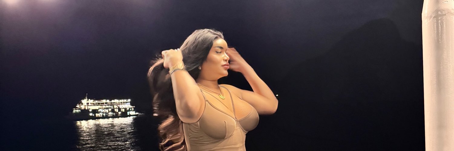 trixnaz's profile banner image