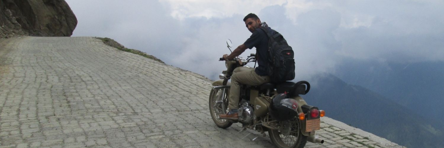 shabirdars's profile banner image