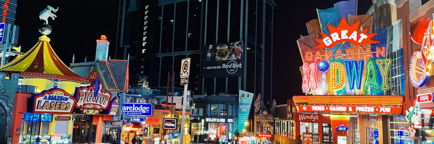 carly_roy's profile banner image
