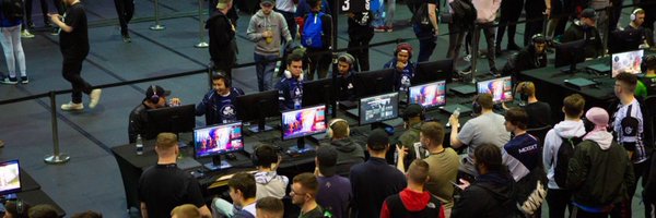 Evaddeee Profile Banner