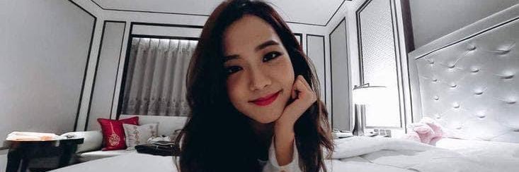 AlexandraLoo3's profile banner image
