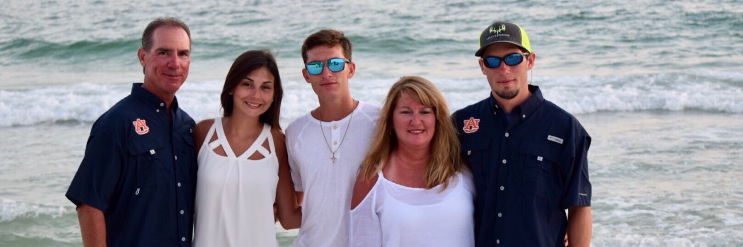 peyton_knowles3's profile banner image