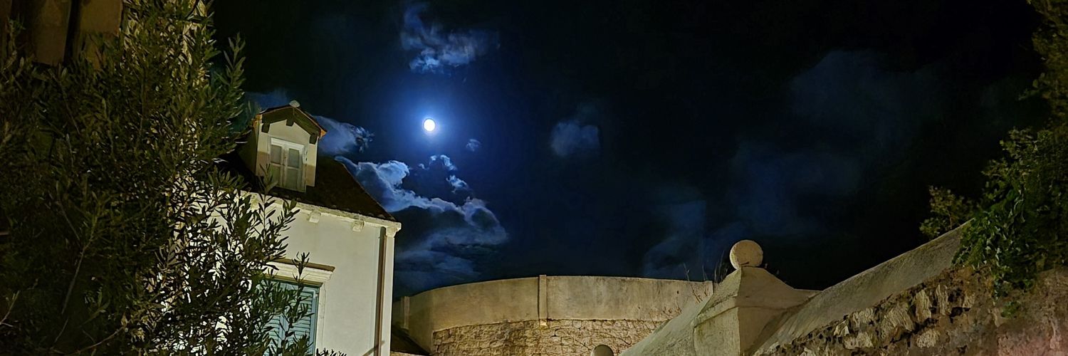 AlessaHrra's profile banner image