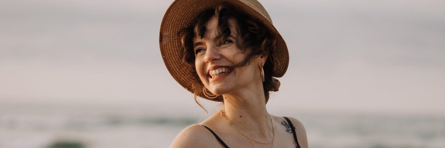 nazliagc's profile banner image