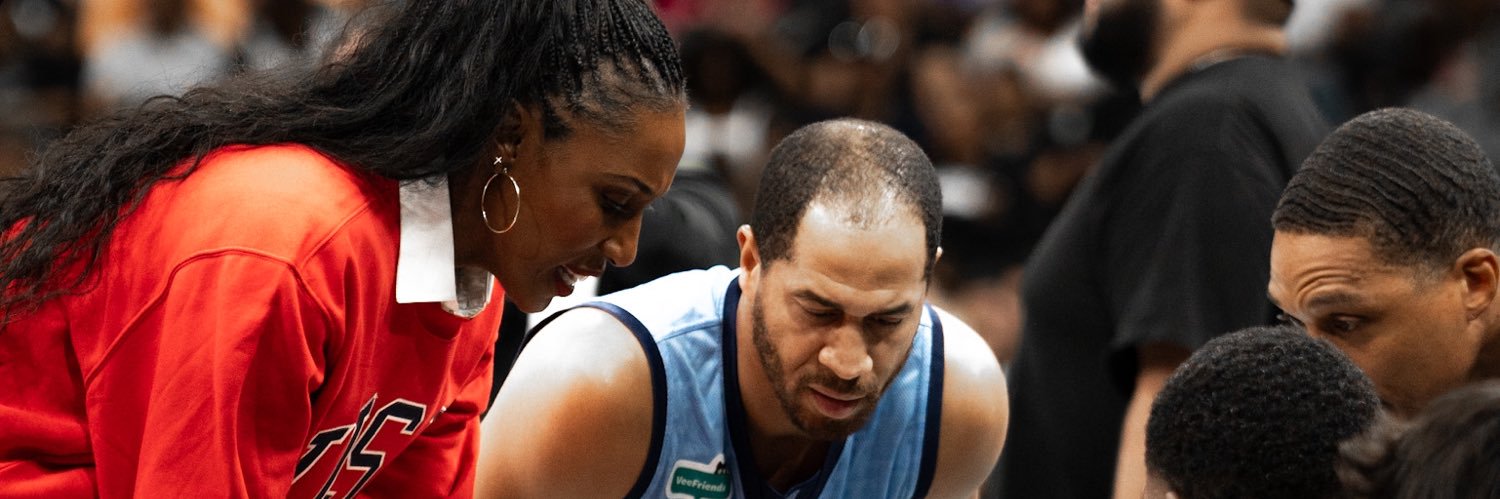 lys marquez🖤 banner