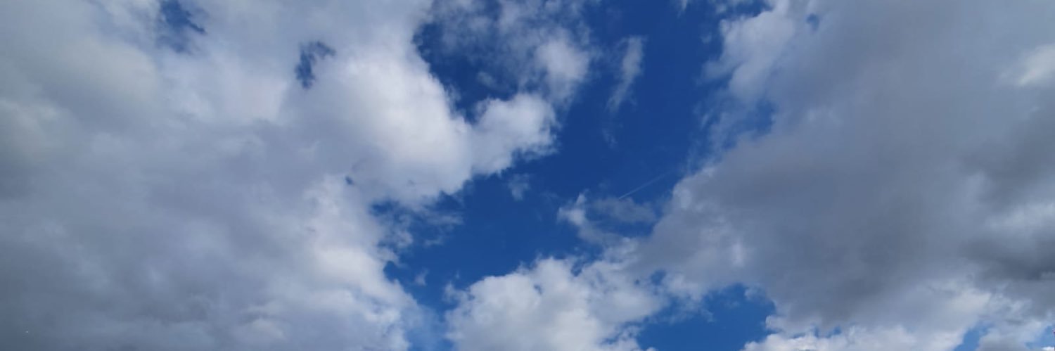 ehiclairee's profile banner image