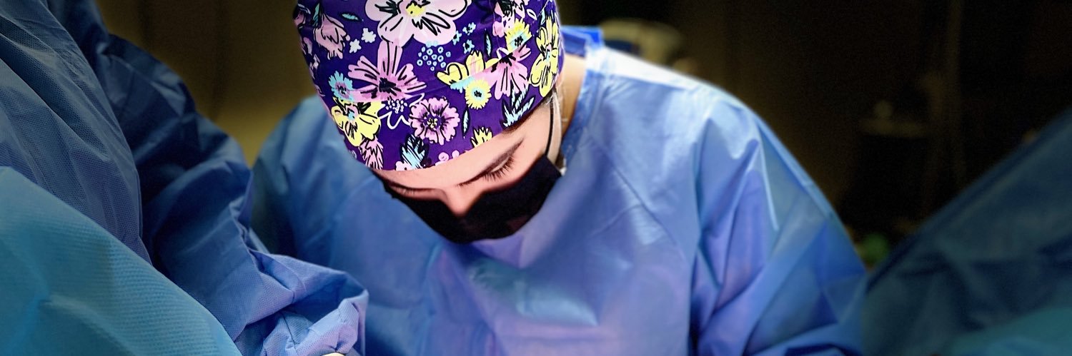 erinotsm's profile banner image