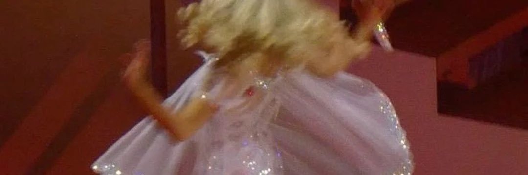 chloe banner