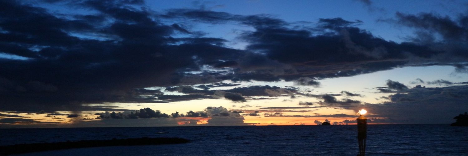 emem_1122's profile banner image