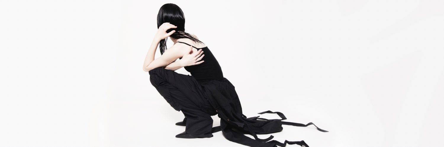ISABELCAVIEDES's profile banner image