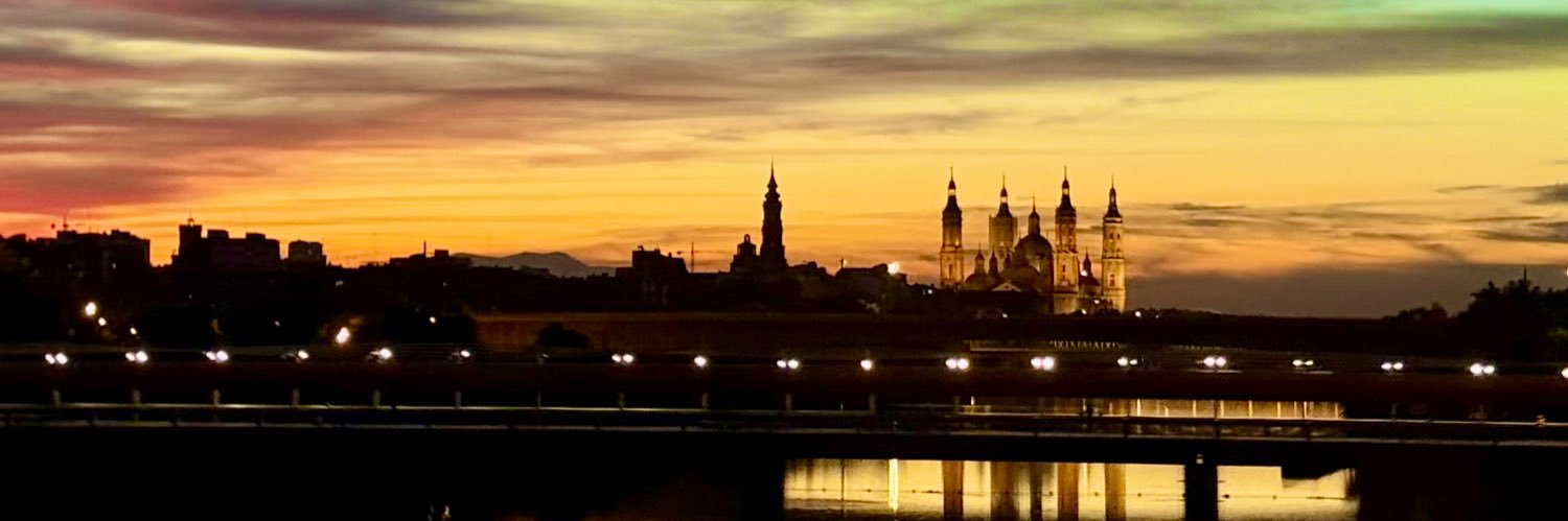 _smlara's profile banner image
