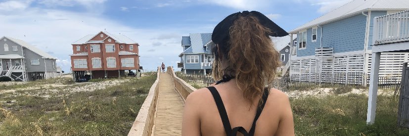 riley_yahle's profile banner image