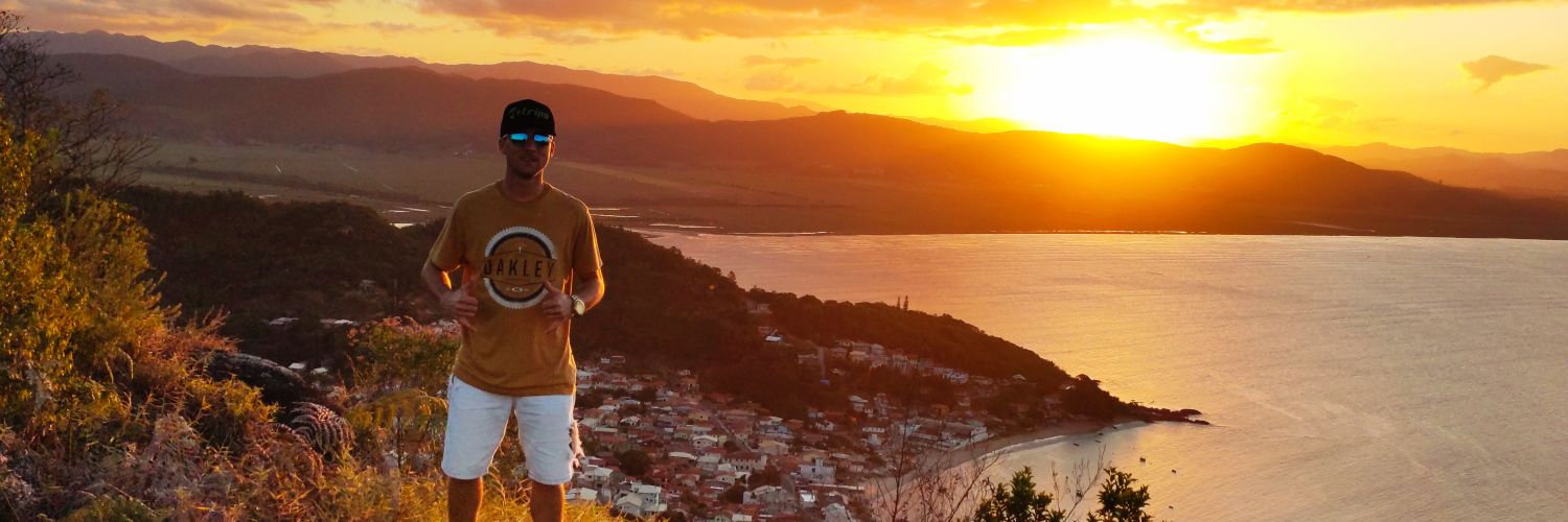 luansagas's profile banner image