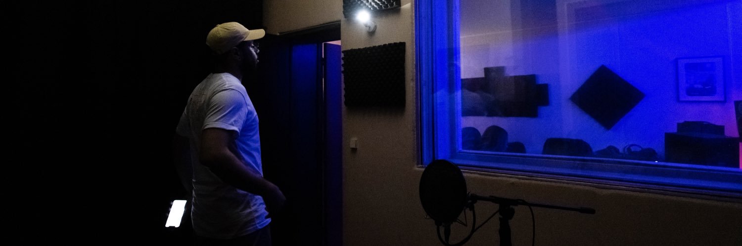 Pesoa_'s profile banner image